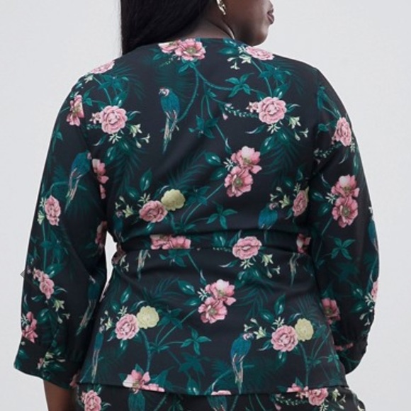 Fashion Union Plus Wrap Top In Romantic Floral - Picture 2 of 4